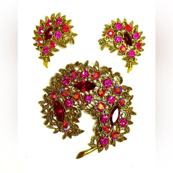 Vintage Signed Jewelry Set Brooch Clip Earrings Red Pink Rhinestones Jewelry AU0 - Picture 1 of 8